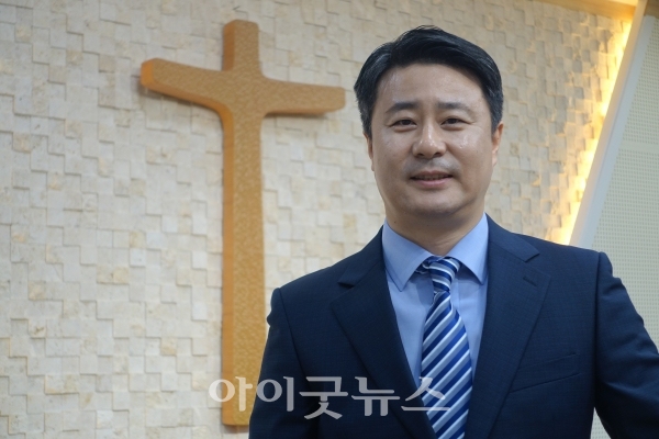 장창영 목사는 한국의 자립한 교회들에게 '1교회 1선교관 세우기' 운동을 제안했다.