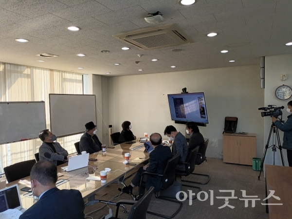 한국기독교사회윤리학회 2021 정기학술대회가 ‘더불어 삶 공존’이라는 주제로 오는 지난 27일 숭실대 창의관 605호에서 열렸다.