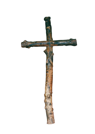 1985년 문수산성교회를 시작하며 송병구 목사가 물푸레나무로 직접 만든 십자가.