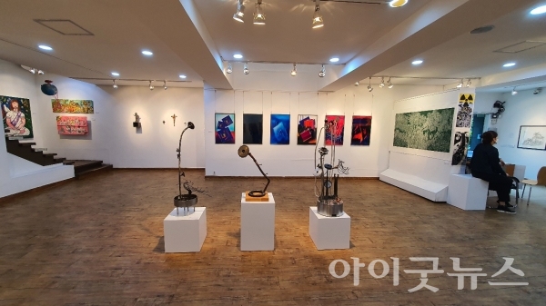 한국 그리스도교 신앙과 직제협의회 주최로 에큐메니칼 문화예술제가 지난 5일부터 10일까지 서울 인사동 경인미술관 1,2관에서 열렸다.