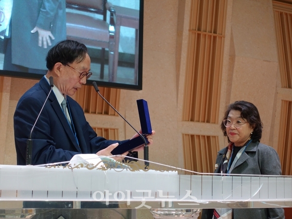 한국개혁신학회 제54차 학술심포지엄이 지난 15일 백석대학교 대학원 백석아트홀에서 ‘개혁신학과 4차 산업혁명’을 주제로 열렸다.