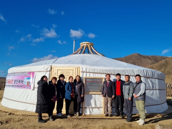 오정성화교회는 몽기총의 게르성전 건축운동에 후원하여 몽골 툽 아이막 바트숨베르솜에 게르성전을 건축했다.