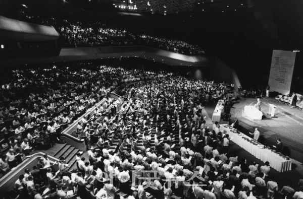 1989년 마닐라에서 열린 제2차 로잔대회는 마닐라 선언을 통해 복음과 사회적 책임의 관계를 총체적으로 규명했다.