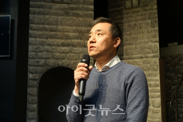 광야아트센터 윤성인 대표.