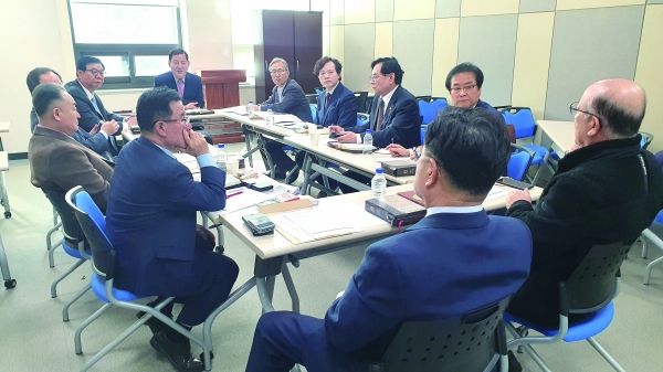 총회 정치국은 지난 18일 총회본부에서 회의를 개최했다.