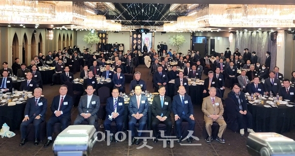 한교총이 지난 12일 여의도 CCMM빌딩에서 2023 한국교회 신년하례회를 개최했다.