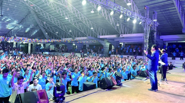영안교회 선교팀 70여명은 지난달 14일부터 24일까지 2주간 필리핀 선교를 다녀왔다.